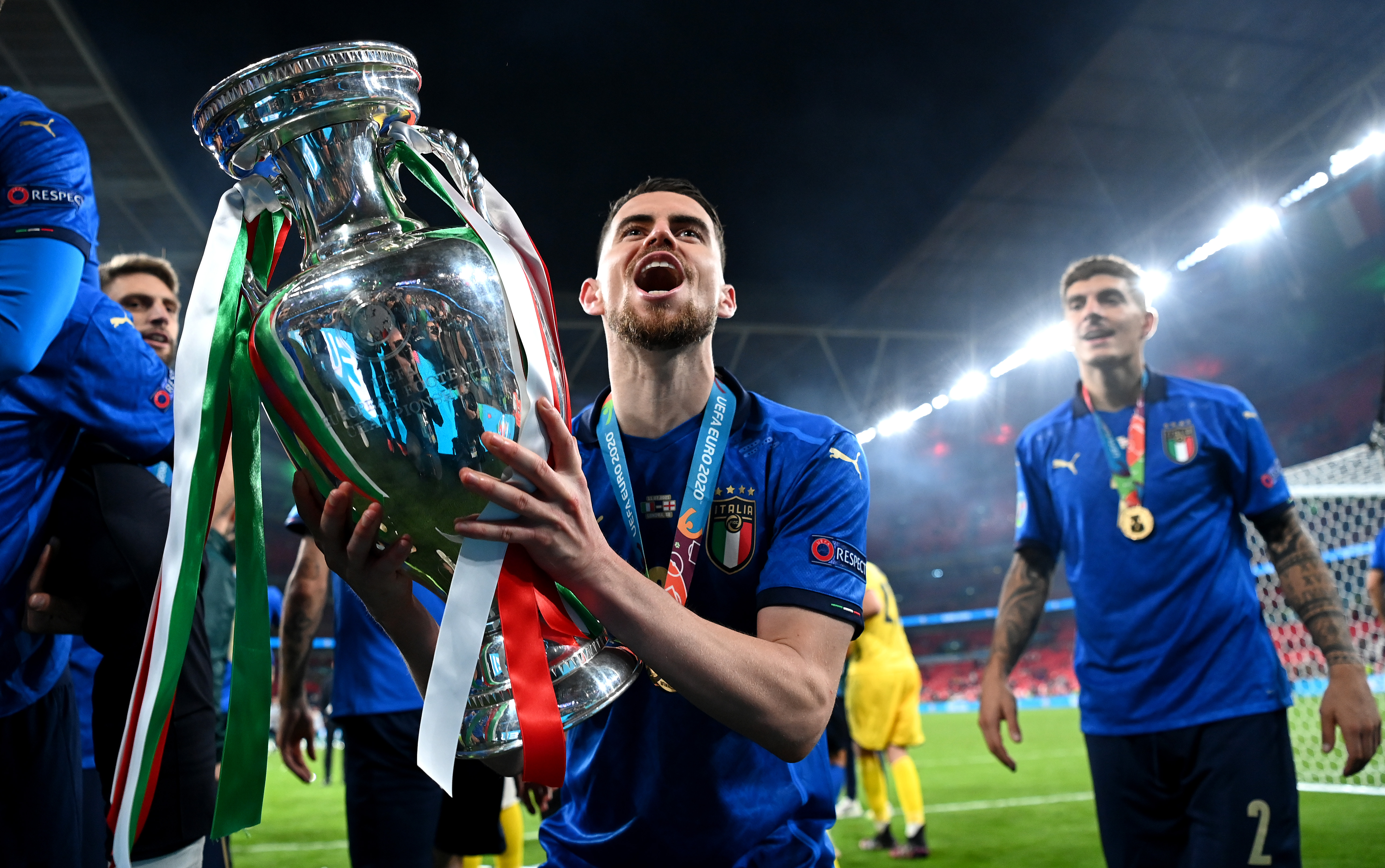 广州队陷入 广州队陷入