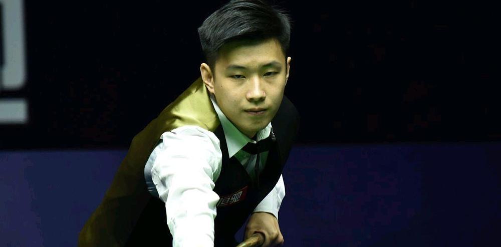 球和底线进 球和底线进