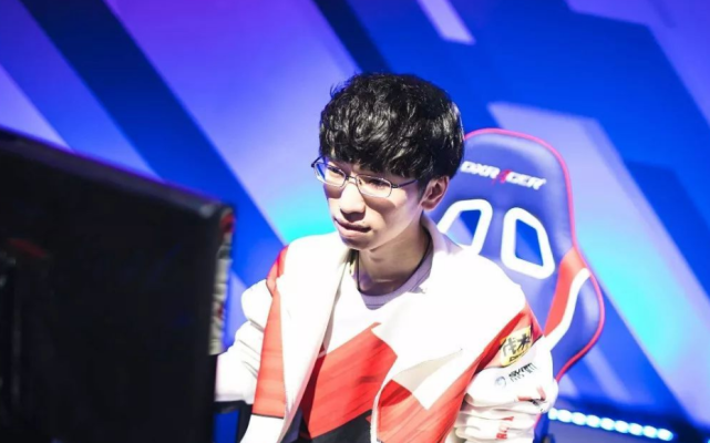 时毫不逊色 时毫不逊色