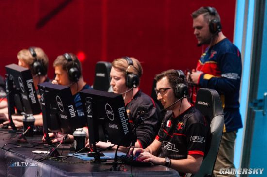 直播间四个 直播间四个