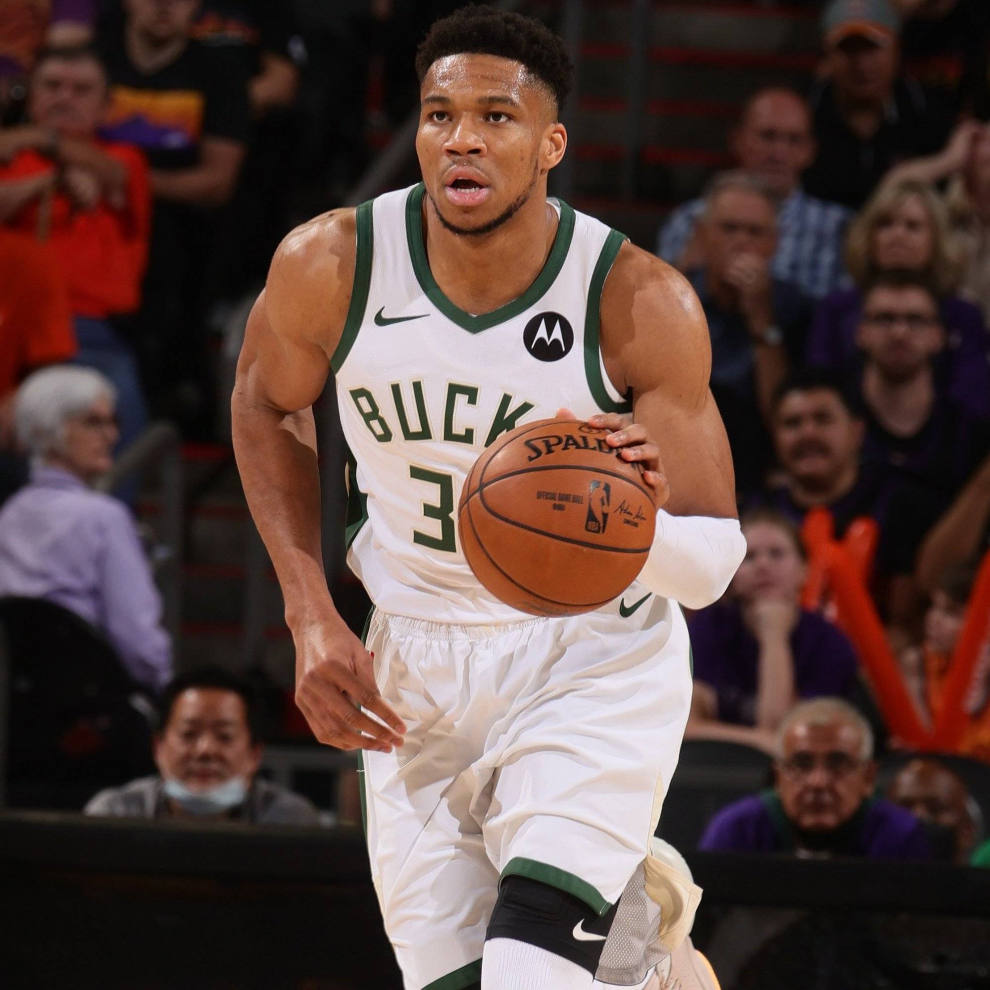 马尼科内以 马尼科内以